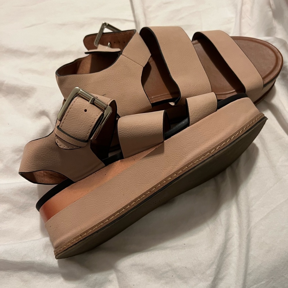 Naturalizer Womens Platform Sandals